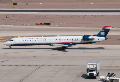 USAirwaysExpress CRJ900 N915FJ PHX 041010