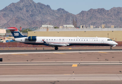USAirwaysExpress CRJ900 N916FJ PHX 031010