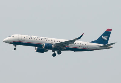 USAirwaysExpress E190 N948UW LGA 260511