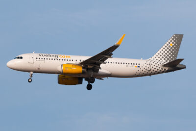 Vueling A32A EC-LUO MAD 050916
