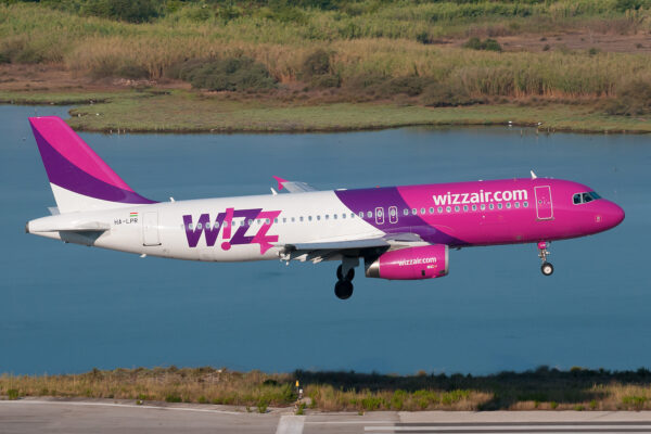 Wizzair A320 HA-LPR CFU 300815