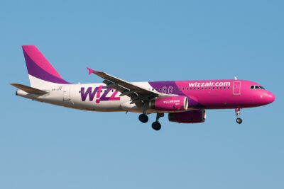 Wizzair A320 HA-LPV BCN 060713