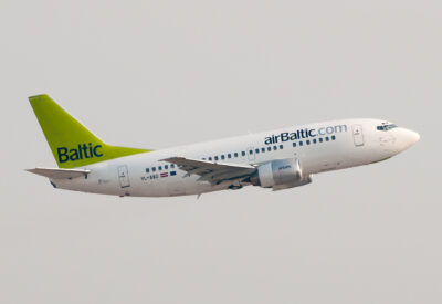 airBaltic 735 YL-BBD IST 031012