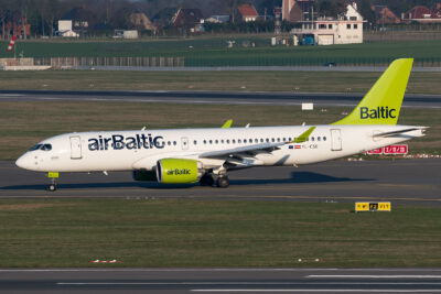 airBaltic A223 YL-CSE BRU 220319