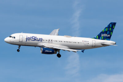 jetBlue A320 N583JB LGA 120822
