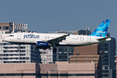 jetBlue A320 N636JB DCA 080822