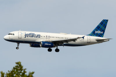 jetBlue A320 N705JB LGA 120822