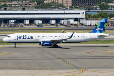 jetBlue A32B N943JB JFK 060822
