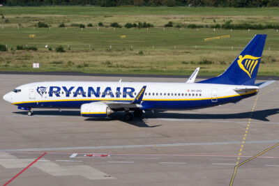 RyanairMalta 73H 9H-QAD CGN 240923a