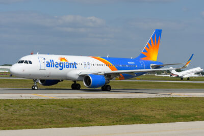 AllegiantAir A32A N202NV SRQ 250324a