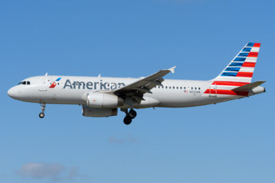 AmericanAirlines A320 N650AW SRQ 230324