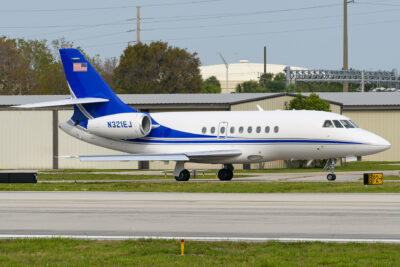 Private Falcon2000 N321EJ BCT 280324