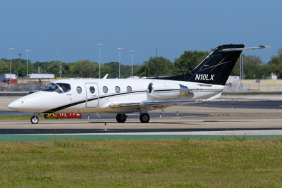 Private Hawker400 N10LX TPA 250324