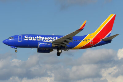 Southwest 73W N483WN SRQ 230324