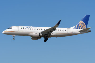 UnitedExpress E170 N107SY SRQ 230324