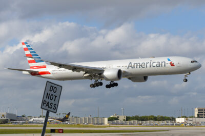 AmericanAirlines 77W N727AN MIA 260324