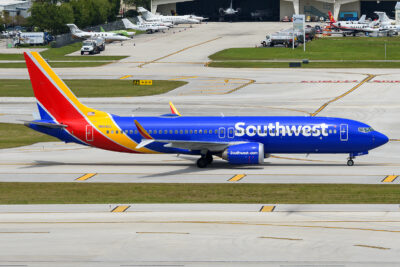 Southwest 38M N8842L FLL 270324