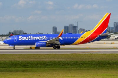 Southwest 73H N8324A FLL 280324