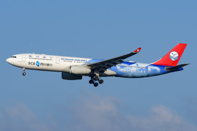 SichuanAirlines A333 B-8690 020824