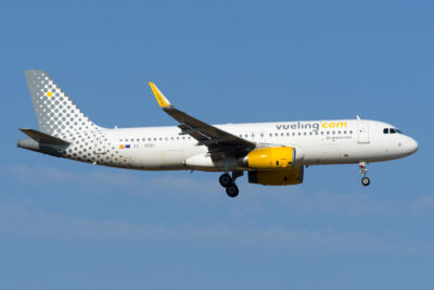 Vueling A32A EC-MBS FCO 020824