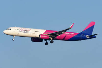 Wizzair A21N HA-LXC FCO 020824