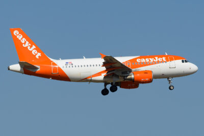 easyJet A319 G-EZWX FCO 020824