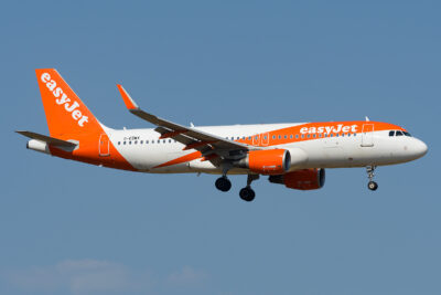 easyJet A32A G-EZWX FCO 020824